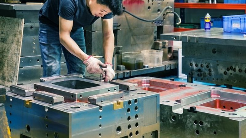 东莞双色模具：标准尺寸背后的技术考量