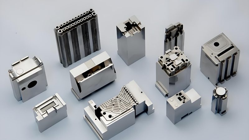 家电模具型号区别对比：揭秘不同型号背后的工艺与适用性