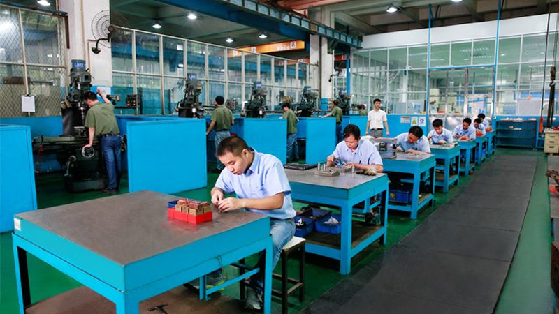 家电模具代理加盟：揭秘费用构成与关键考量**