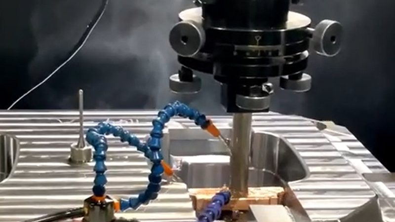 级进模选型参数：关键要素与实际应用
